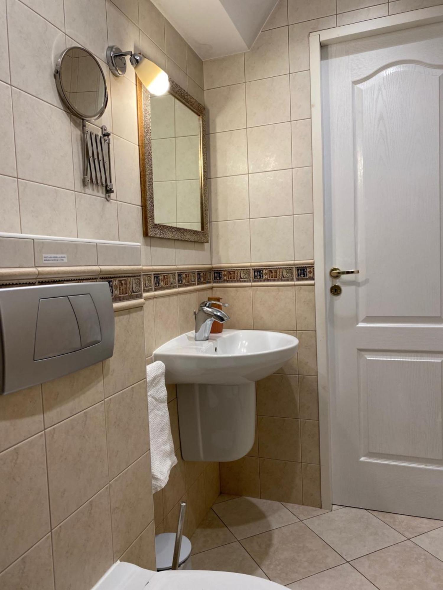 Apartament Plac Moniuszki 11 Kielce Ngoại thất bức ảnh